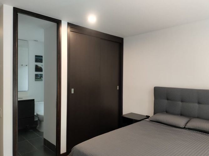 Apartamento de 3 alcobas en arriendo en El Poblado, Medellín, 104 m² · foto 10 de 20