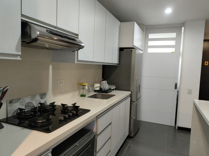 Apartamento de 3 alcobas en arriendo en El Poblado, Medellín, 104 m² · foto 3 de 20