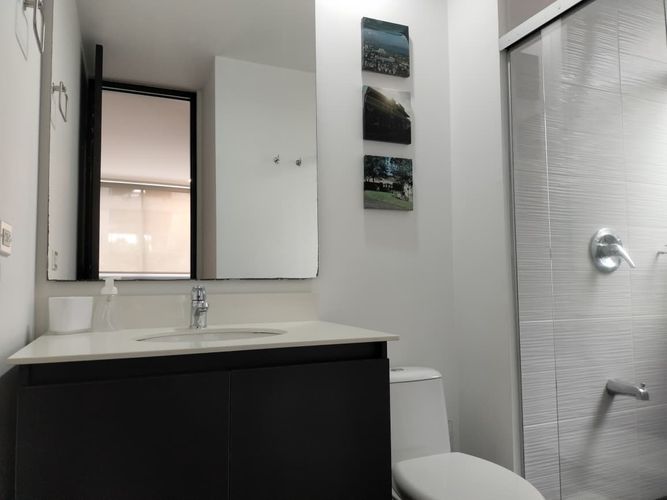Apartamento de 3 alcobas en arriendo en El Poblado, Medellín, 104 m² · foto 19 de 20