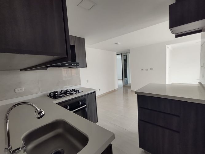 Apartamento de 2 alcobas en venta en Nueva Floresta Del Ict, Cali, 65 m² · foto 5 de 24