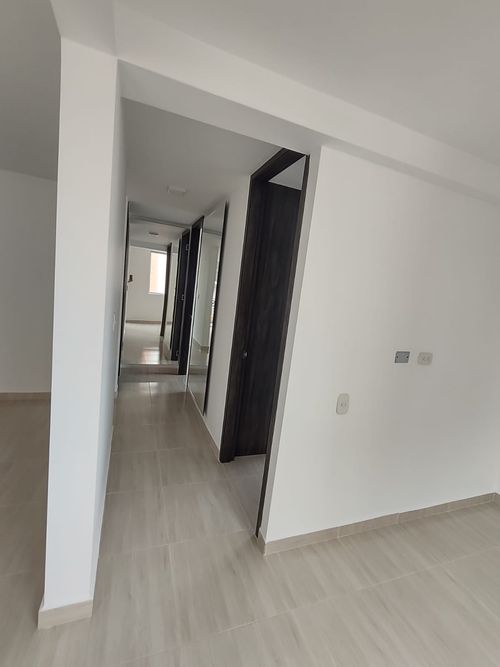 Apartamento de 2 alcobas en venta en Nueva Floresta Del Ict, Cali, 65 m² · foto 6 de 24