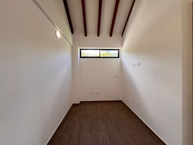 Casa de 3 alcobas en venta en El Retiro, 188 m² · foto 2 de 12