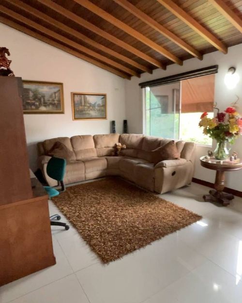 Casa de 3 alcobas en venta en El Poblado, Envigado, 455 m² · foto 2 de 20