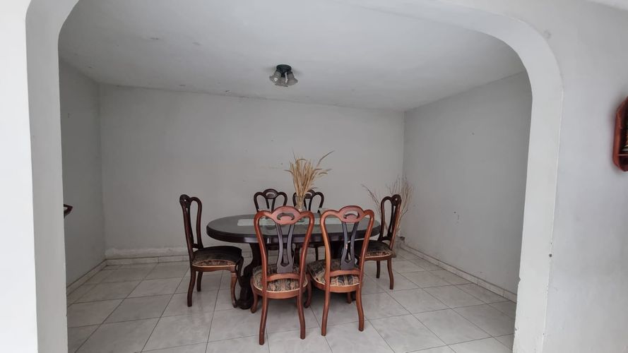 Casa de 5 alcobas en venta en Melendez, Cali, 307 m² · foto 3 de 24