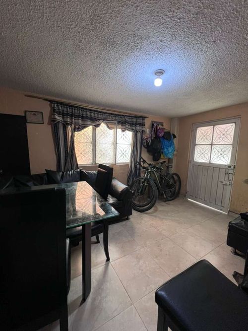 Casa de 7 alcobas en venta en Patio Bonito Ii, Bogotá, 210 m² · foto 9 de 12