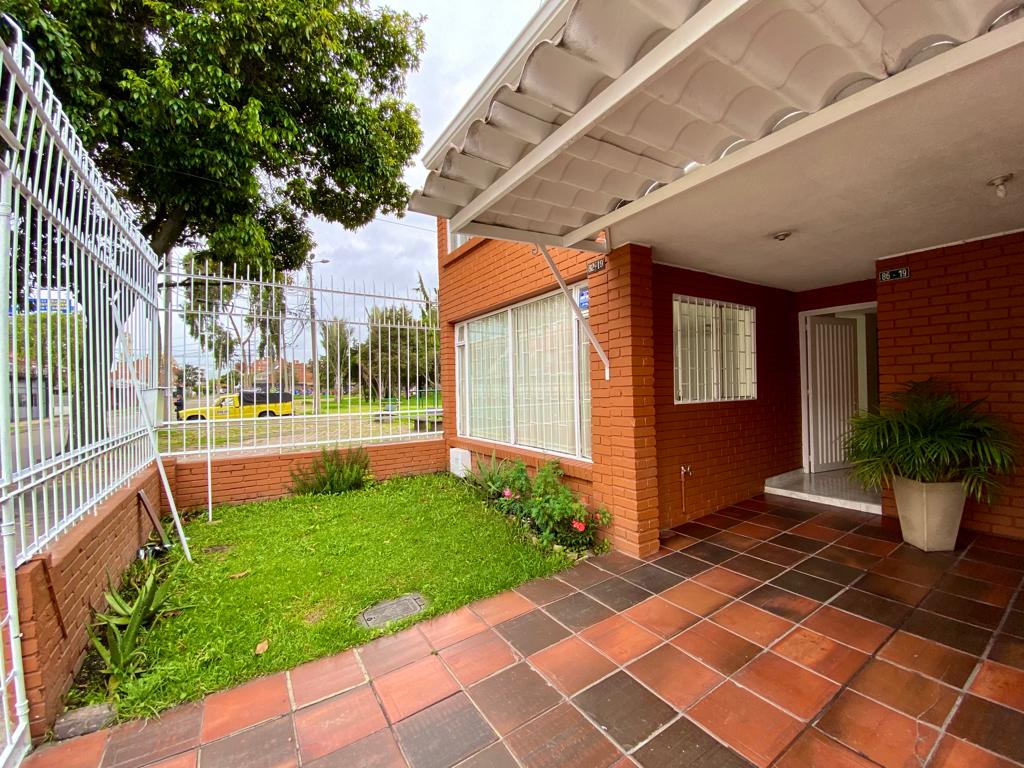 Casa en venta en Barrios Unidos, Bogotá · foto 3 de 21