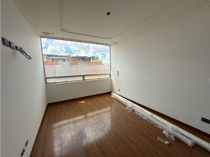 Apartamento en venta en Santa Barbara, Bogotá · foto 8 de 23