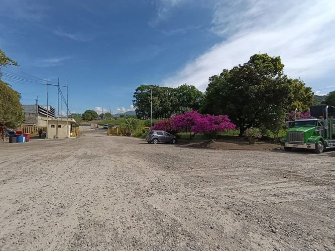 Bodega en arriendo en 12 De Octubre, Bucaramanga · foto 2 de 24