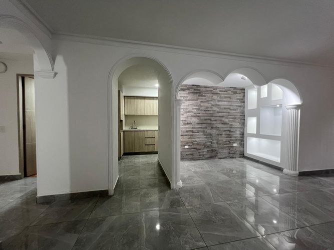Apartamento de 3 alcobas en arriendo en El Poblado, Medellín, 91 m² · foto 6 de 19