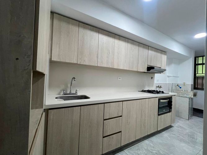 Apartamento de 3 alcobas en arriendo en El Poblado, Medellín, 91 m² · foto 8 de 19