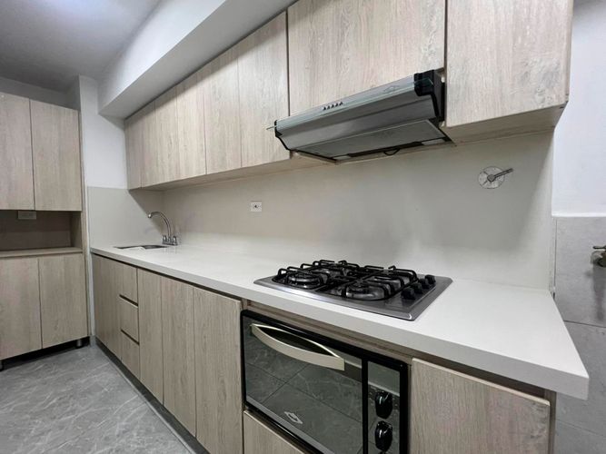 Apartamento de 3 alcobas en arriendo en El Poblado, Medellín, 91 m² · foto 9 de 19