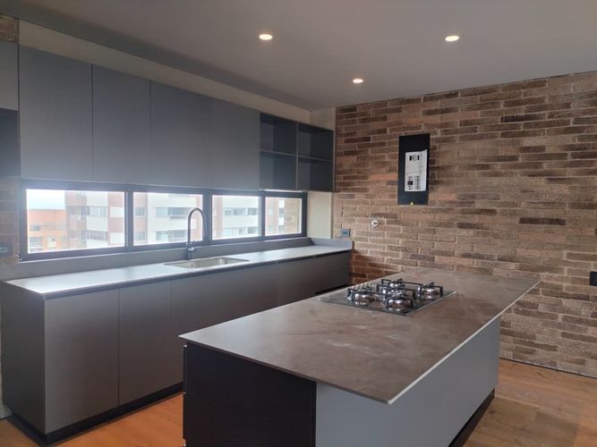 Apartamento de 2 alcobas en venta en El Poblado, Medellín, 132 m² · foto 4 de 17
