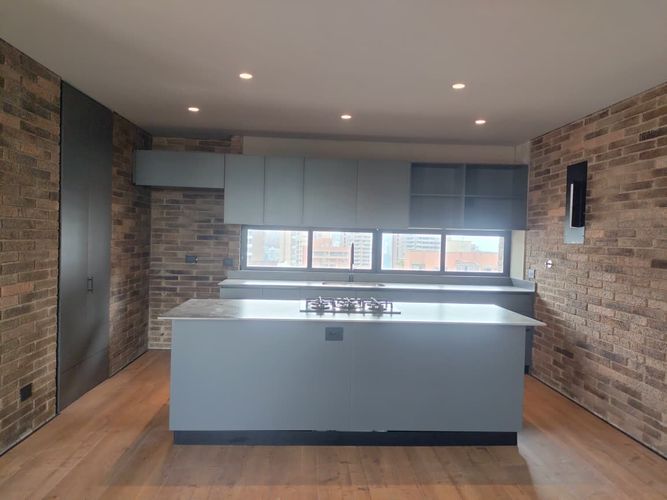 Apartamento de 2 alcobas en venta en El Poblado, Medellín, 132 m² · foto 6 de 17