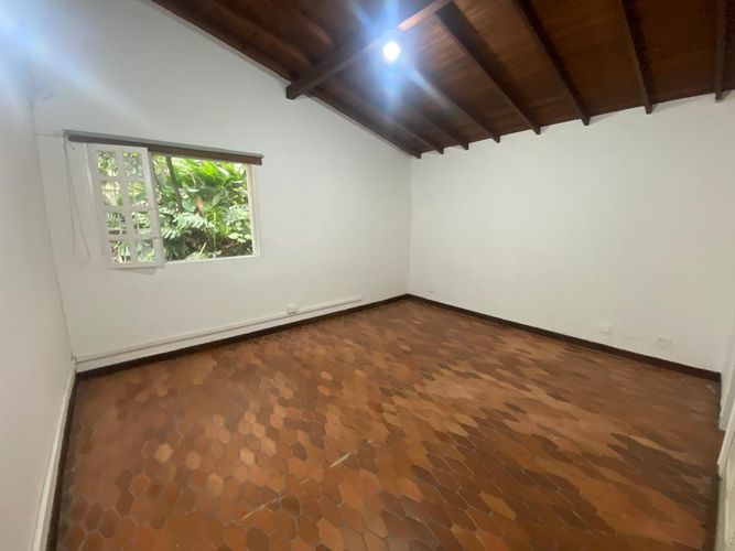 Oficina en arriendo en El Poblado, Medellín, 330 m² · foto 10 de 19