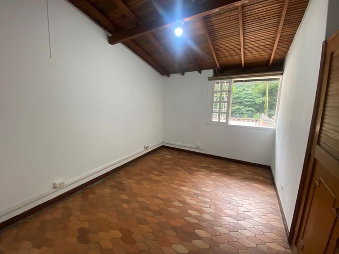 Oficina en arriendo en El Poblado, Medellín, 330 m² · foto 9 de 19