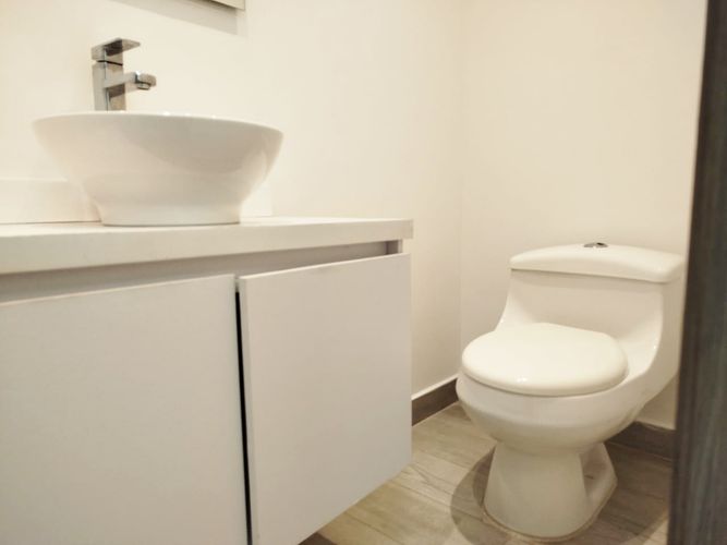 Oficina en arriendo en El Poblado, Medellín, 36 m² · foto 2 de 13