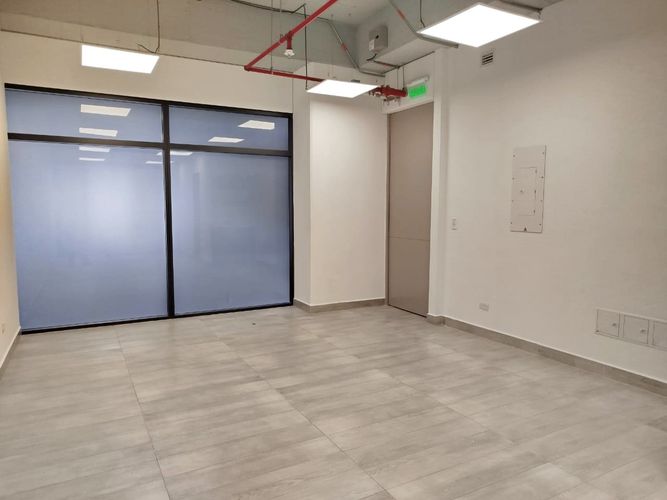Oficina en arriendo en El Poblado, Medellín, 36 m² · foto 5 de 13