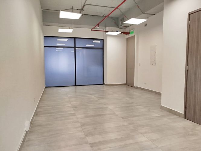 Oficina en arriendo en El Poblado, Medellín, 36 m² · foto 9 de 13