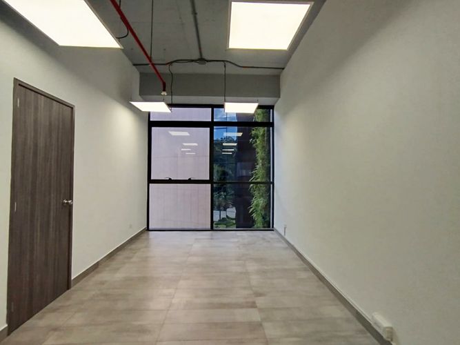 Oficina en arriendo en El Poblado, Medellín, 36 m² · foto 11 de 13