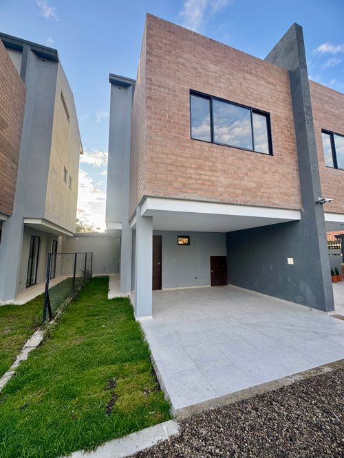 Casa de 3 alcobas en venta en Pueblo Viejo, Cota, 261 m² · foto 14 de 24