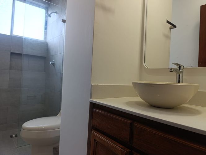 Apartamento de 3 alcobas en venta en El Tesoro, Medellín, 300 m² · foto 4 de 19
