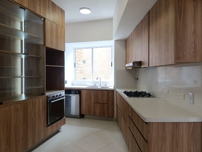 Apartamento de 3 alcobas en venta en El Tesoro, Medellín, 300 m² · foto 7 de 19