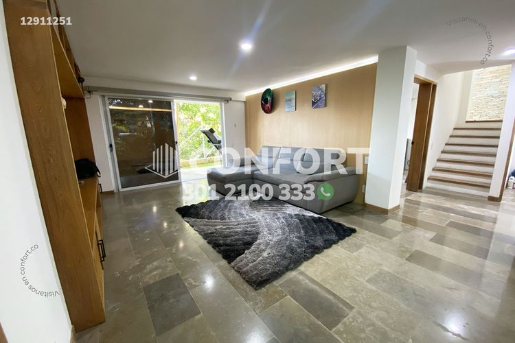 Casa de 4 alcobas en venta en San Lucas, Medellín, 360 m² · foto 23 de 24