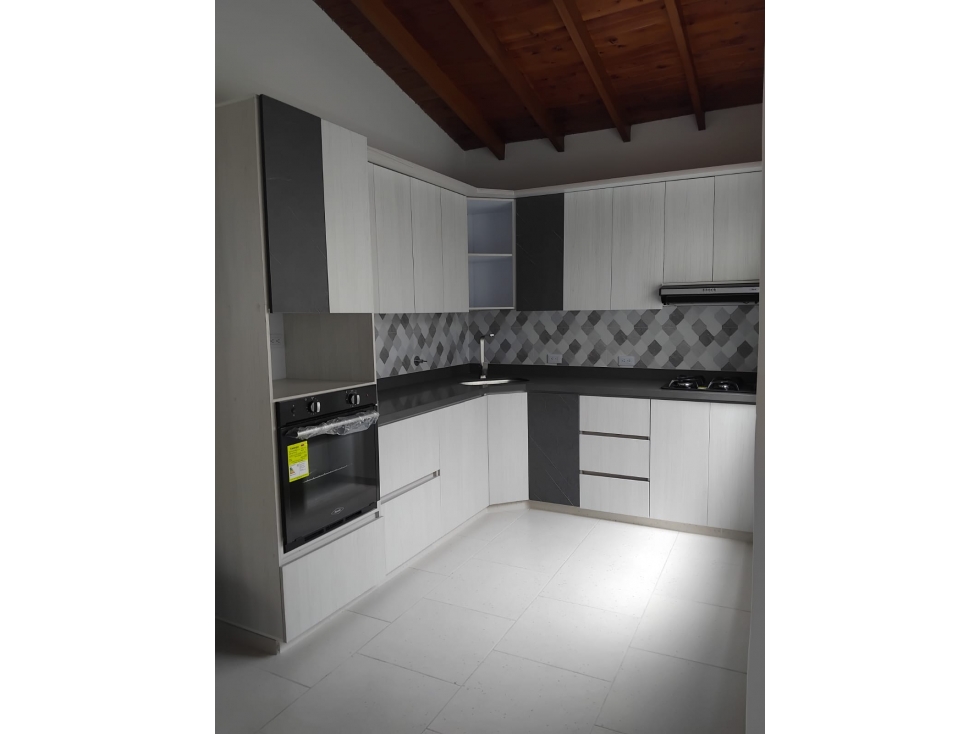 Apartamento en venta en Prado, Medellín 2