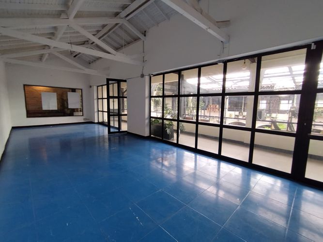 Local en arriendo en El Poblado, Medellín, 47 m² · foto 2 de 9