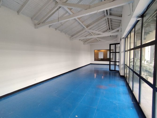 Local en arriendo en El Poblado, Medellín, 47 m² · foto 4 de 9