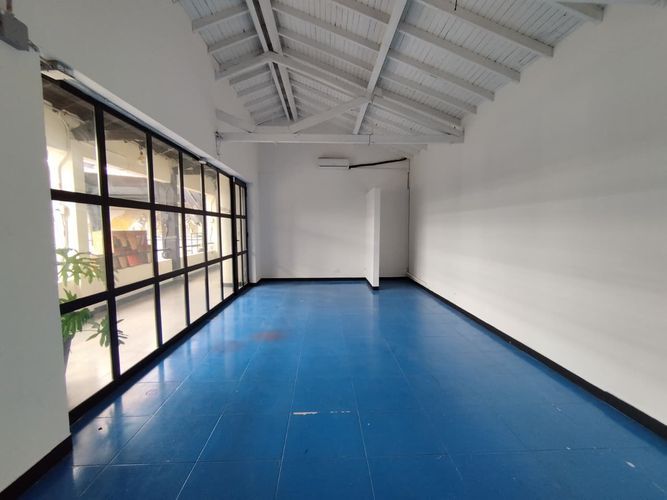 Local en arriendo en El Poblado, Medellín, 47 m² · foto 5 de 9