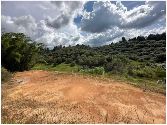 Lote en venta en San Antonio, Guarne, 1727 m² · foto 12 de 16