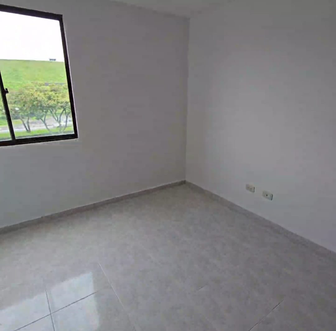 Apartamento en venta en Aeropuerto, Pereira · foto 5 de 7