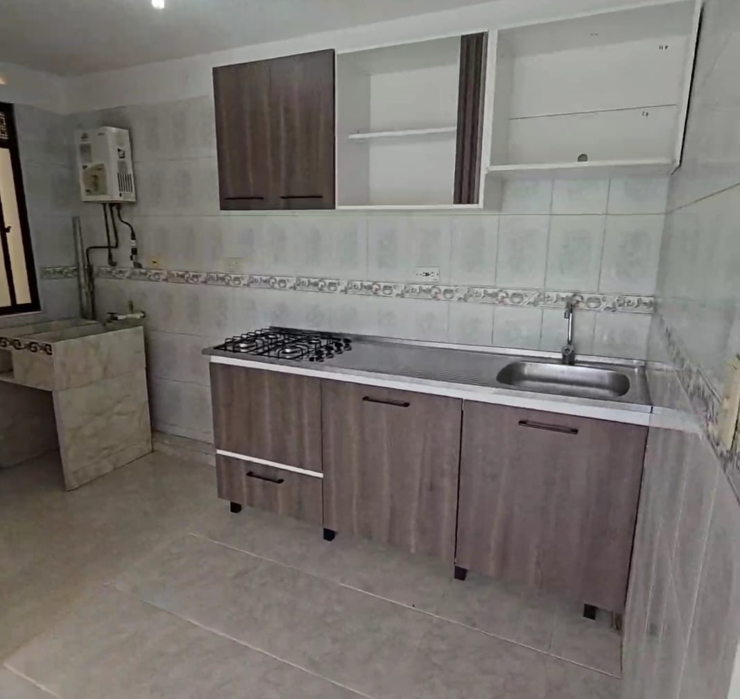 Apartamento en venta en Aeropuerto, Pereira · foto 3 de 7