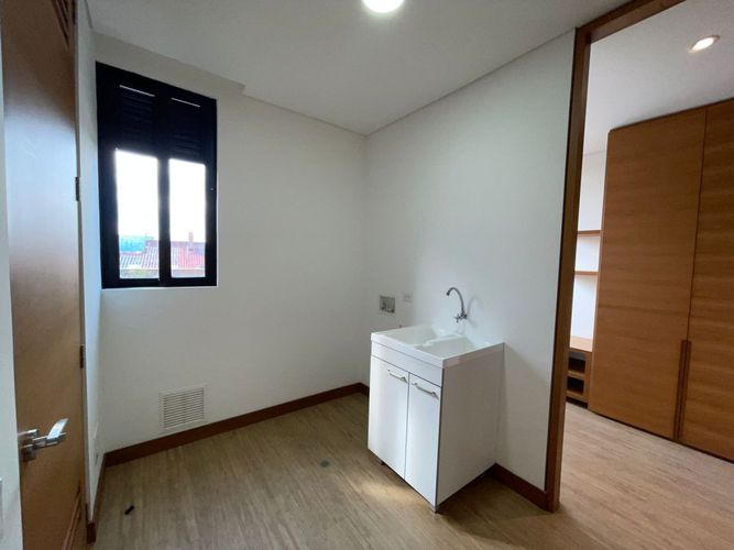 Apartamento de 3 alcobas en venta en Santa Barbara Alta, Bogotá, 319 m² · foto 8 de 24