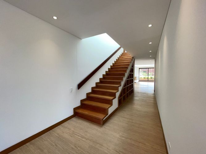 Apartamento de 3 alcobas en venta en Santa Barbara Alta, Bogotá, 319 m² · foto 11 de 24