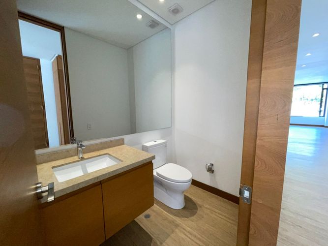 Apartamento de 3 alcobas en venta en Santa Barbara Alta, Bogotá, 319 m² · foto 14 de 24