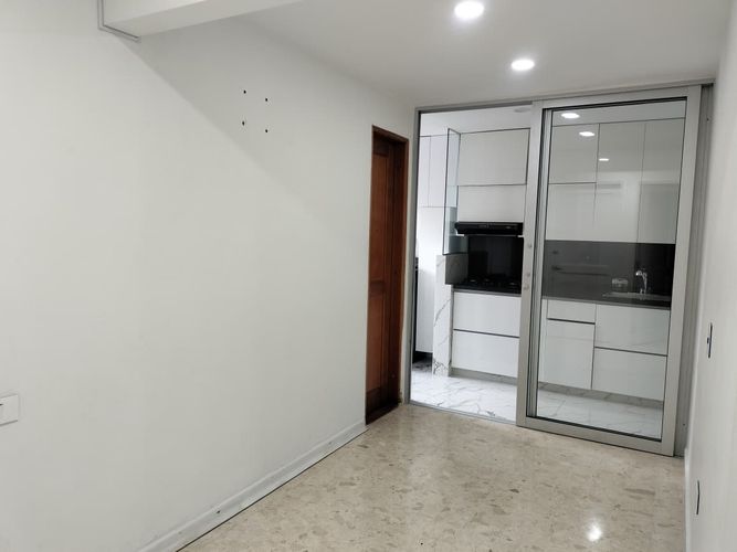 Apartamento de 2 alcobas en arriendo en El Poblado, Medellín, 100 m² · foto 7 de 19