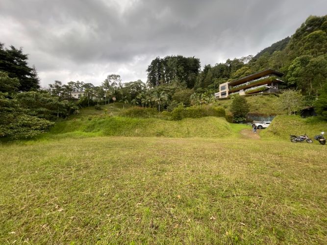 Lote en venta en Otraparte, Envigado, 1700 m² · foto 4 de 9