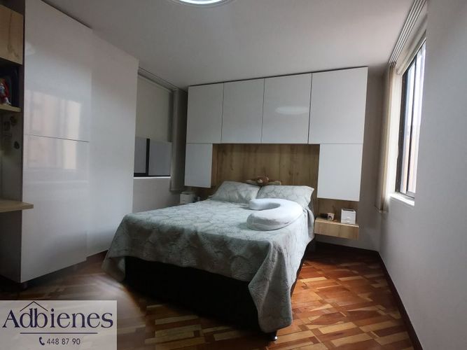 Apartamento de 4 alcobas en venta en Laureles, Medellín, 240 m² · foto 19 de 23