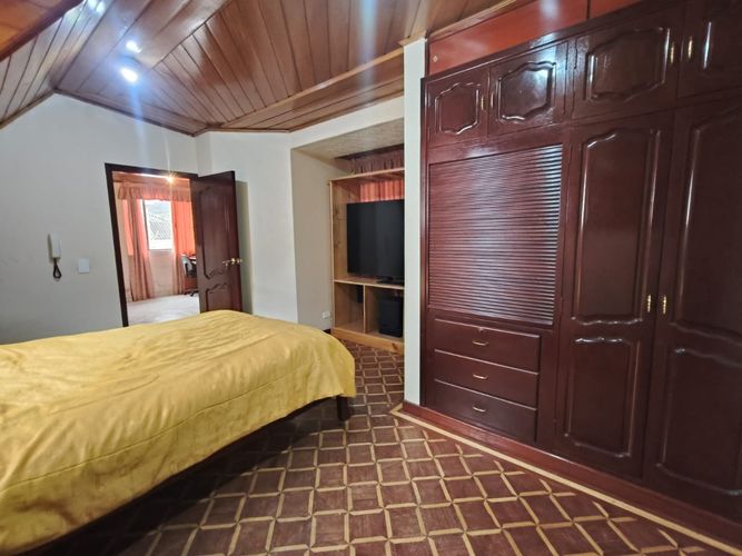 Casa de 8 alcobas en venta en Algarra Iii, Zipaquirá, 417 m² · foto 13 de 24