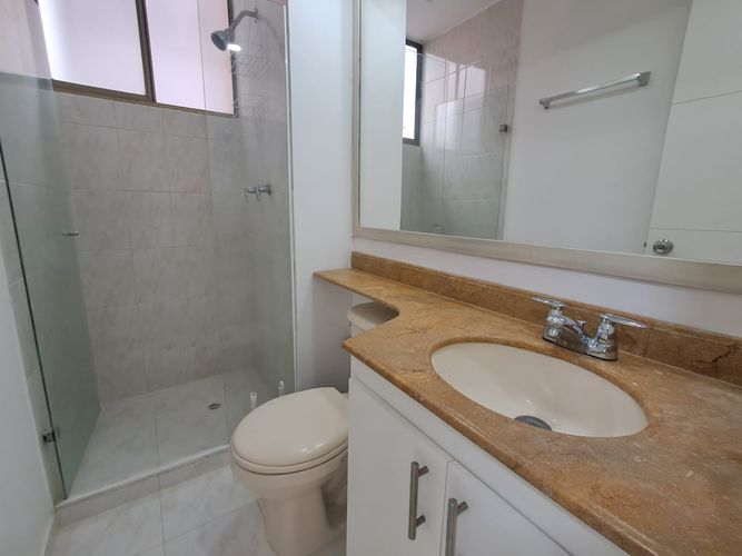 Apartamento de 3 alcobas en arriendo en El Poblado, Medellín, 98 m² · foto 20 de 20