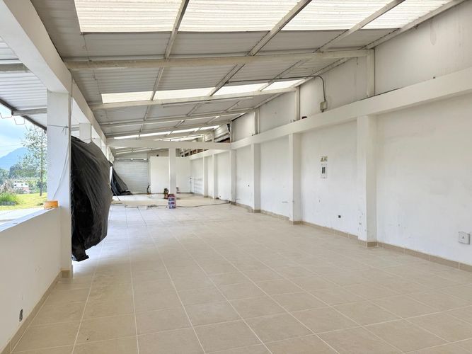 Bodega en arriendo en Tribunas Corcega, Pereira, 200 m² · foto 6 de 9