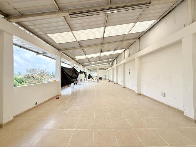 Bodega en arriendo en Tribunas Corcega, Pereira, 200 m² · foto 7 de 9