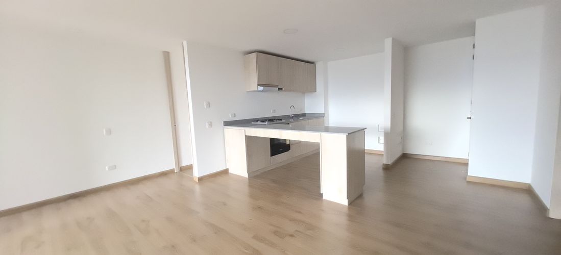 Apartamento en venta en Las Ferias, Bogotá · foto 2 de 16