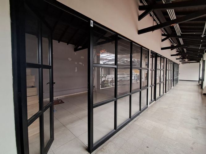 Local en arriendo en El Poblado, Medellín, 16 m² · foto 2 de 8