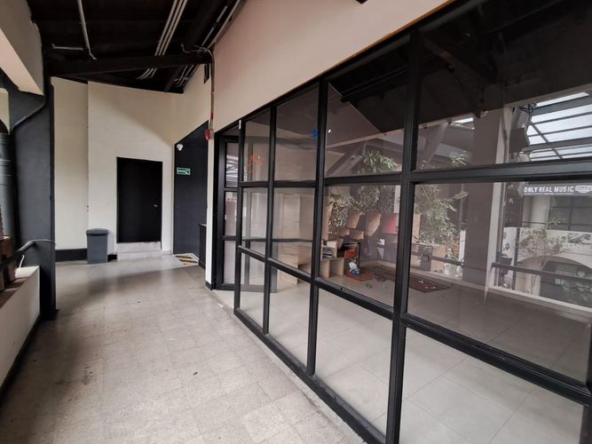 Local en arriendo en El Poblado, Medellín, 16 m² · foto 4 de 8