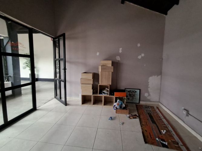 Local en arriendo en El Poblado, Medellín, 16 m² · foto 5 de 8