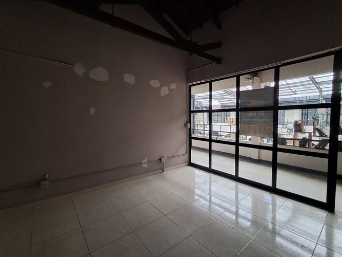 Local en arriendo en El Poblado, Medellín, 16 m² · foto 7 de 8