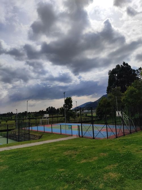 Casa de 4 alcobas en venta en Fonquetá, Cota, 241 m² · foto 17 de 19